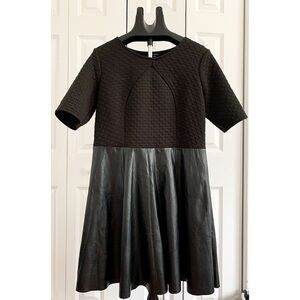 SIMPLYBE Sz 14 Blk Faux Leather & Poly Media Dress
